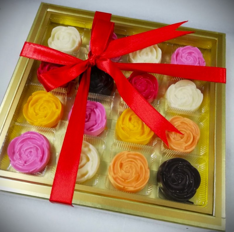 Rengarenk Gül Çikolata