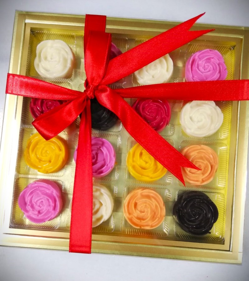 Rengarenk Gül Çikolata