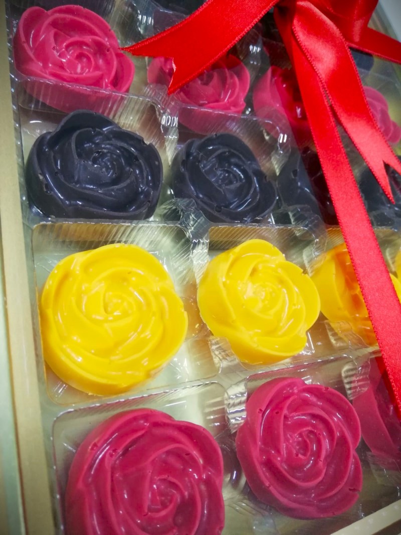 Gül Çikolata Özel