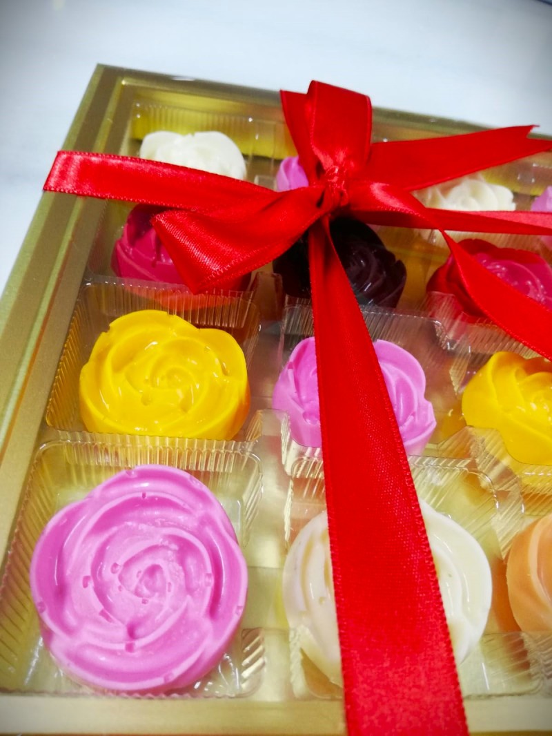 Rengarenk Çikolata Gül