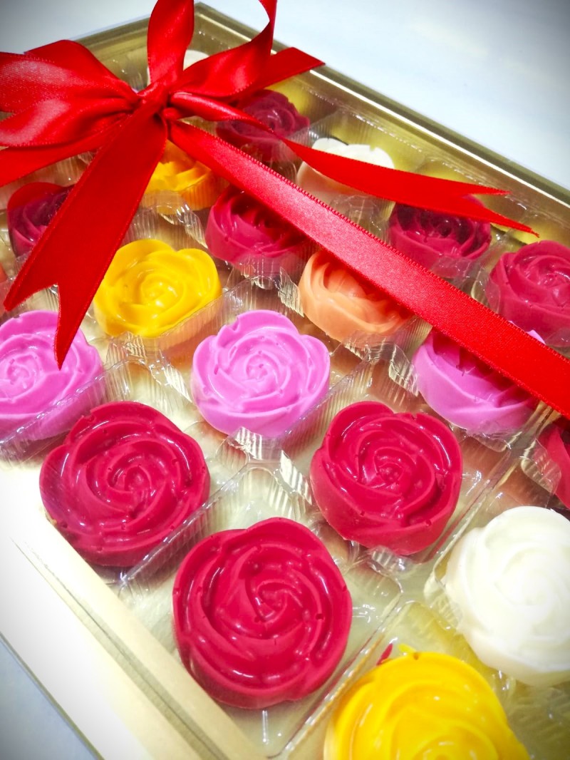 Rengarenk Çikolata Gül