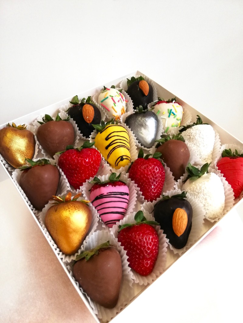 Çikolatalı Çilek Kutusu