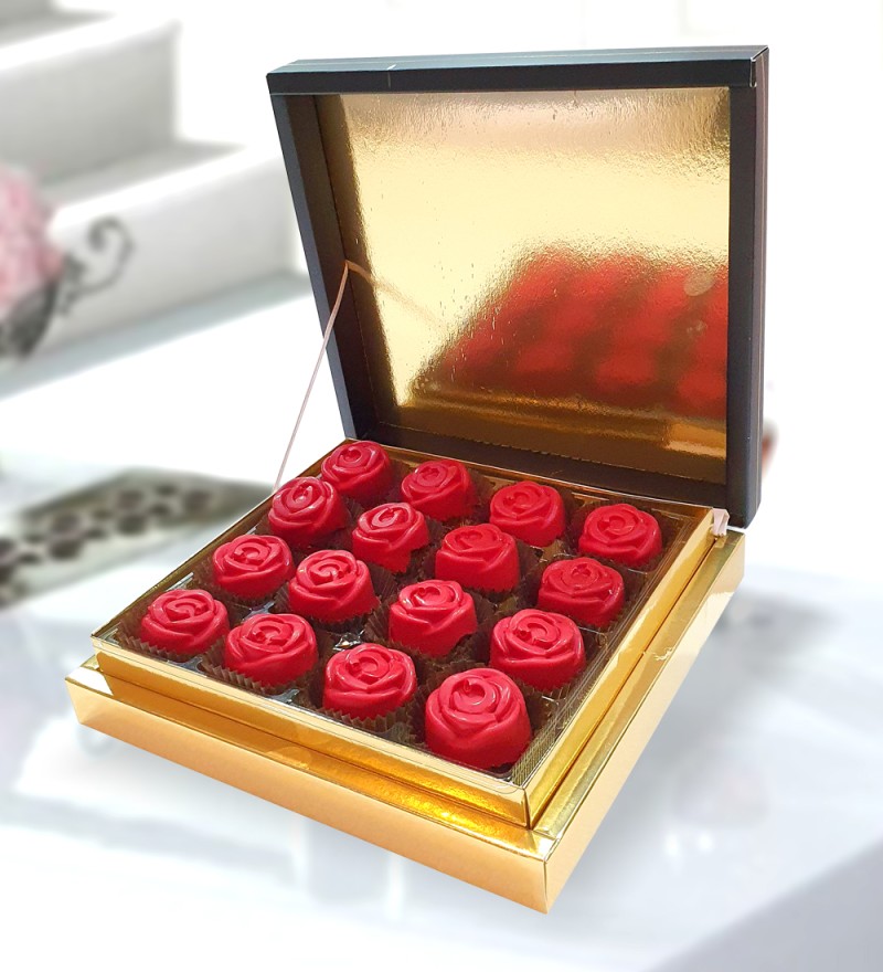 Güllü Çikolatalı Kutu